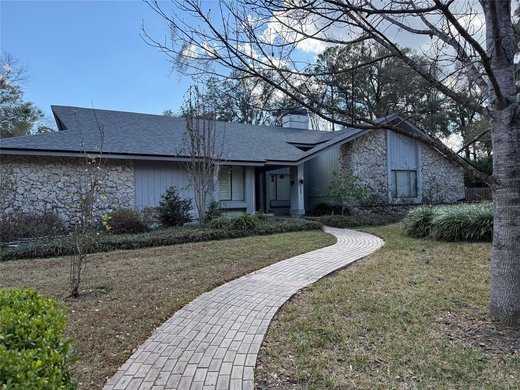 Photo of 2345 NW 14th Place, Gainesville, FL 32605 (MLS # GC537760)