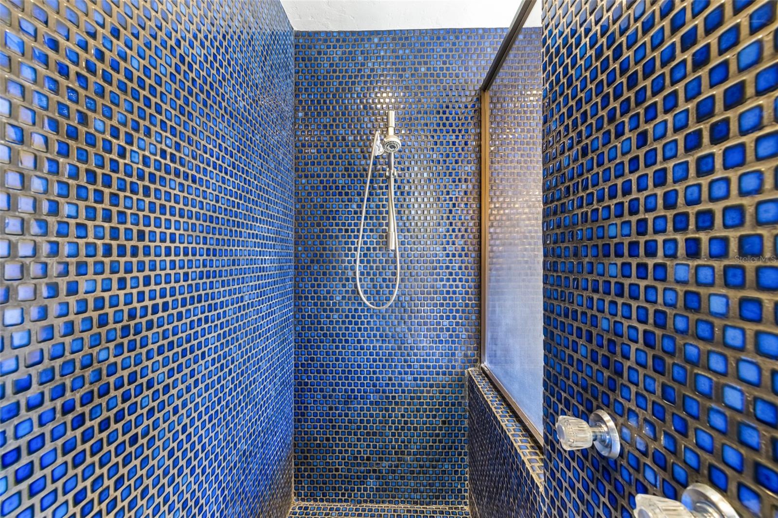 RAINTREE - Residential