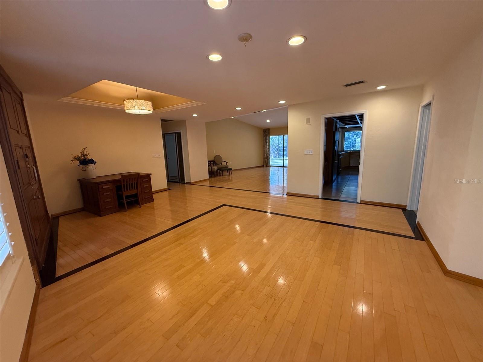 RAINTREE - Residential