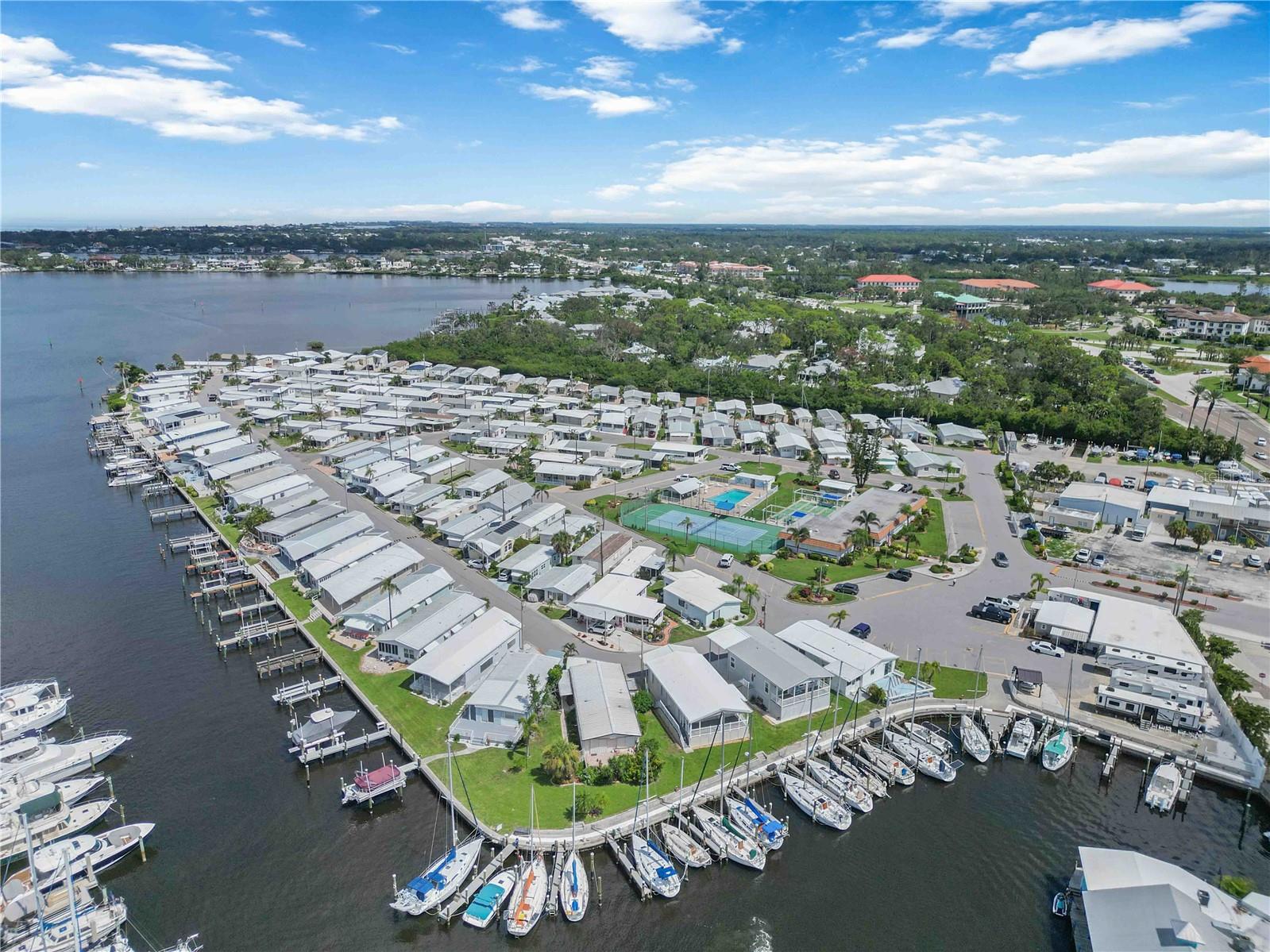 HARBOR LIGHTS MHP CO-OP - Residential