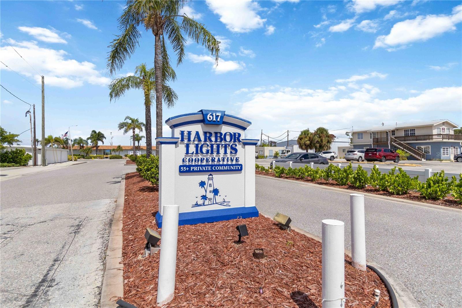 HARBOR LIGHTS MHP CO-OP - Residential