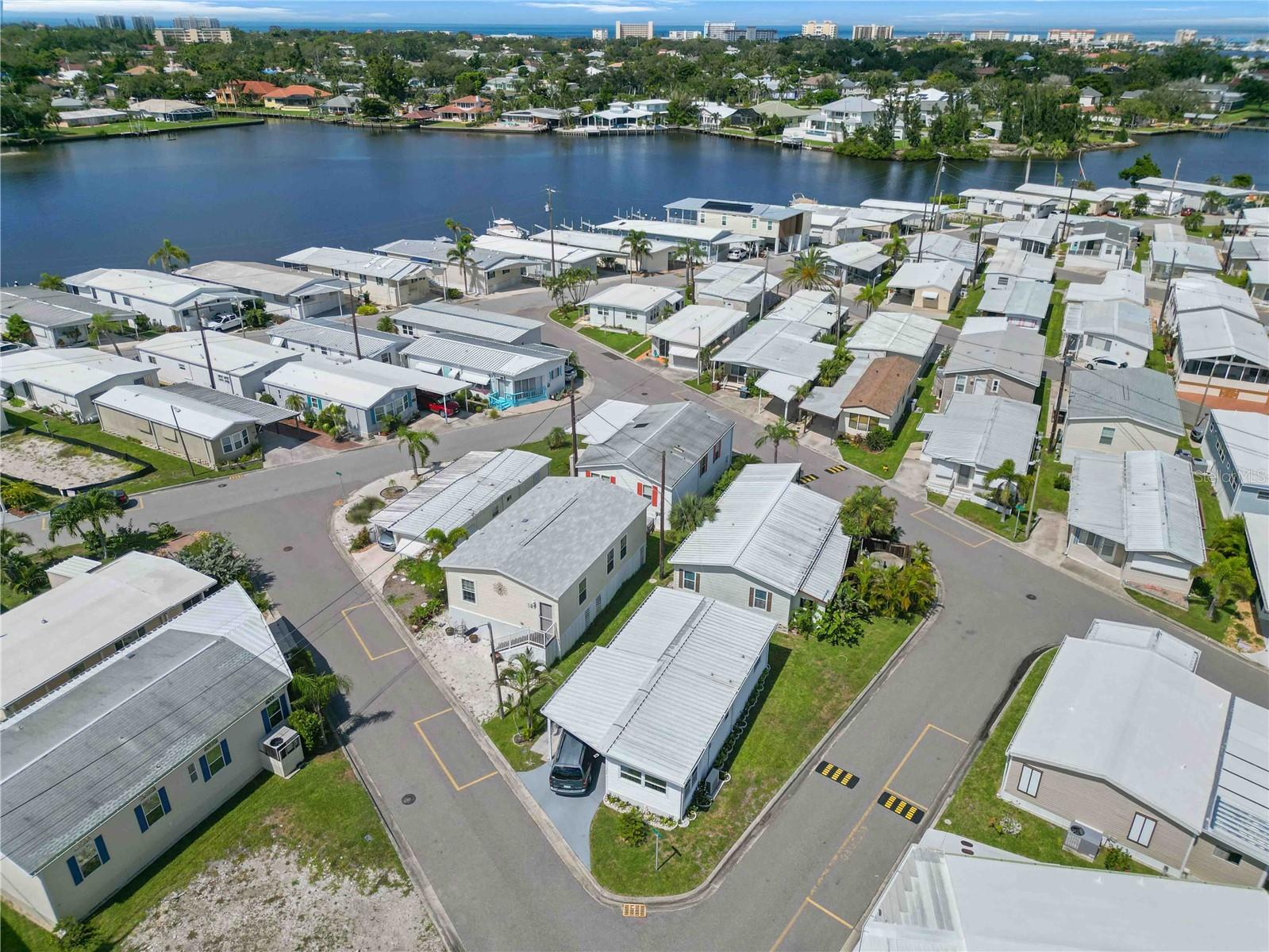 HARBOR LIGHTS MHP CO-OP - Residential