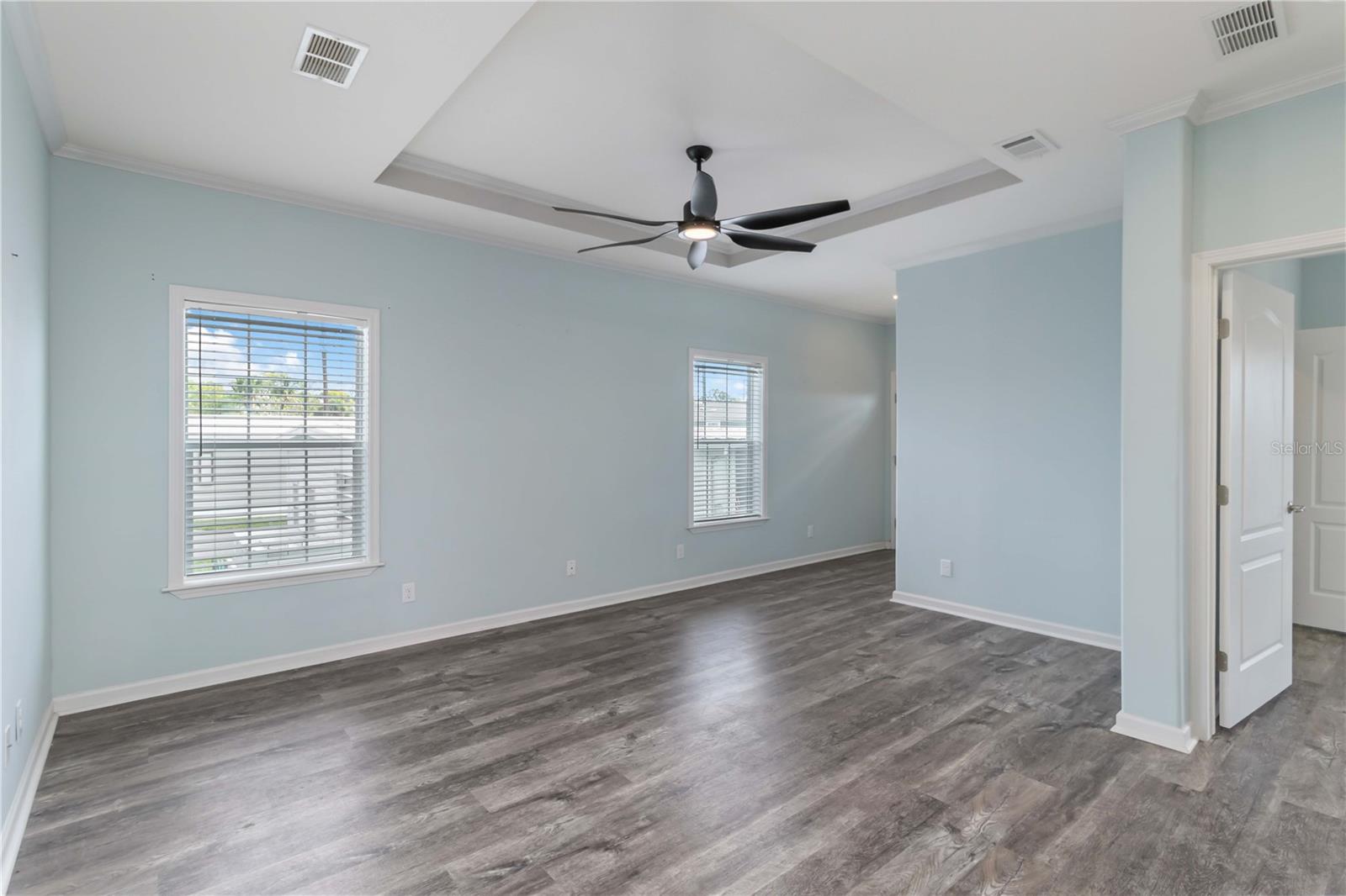 HARBOR LIGHTS MHP CO-OP - Residential