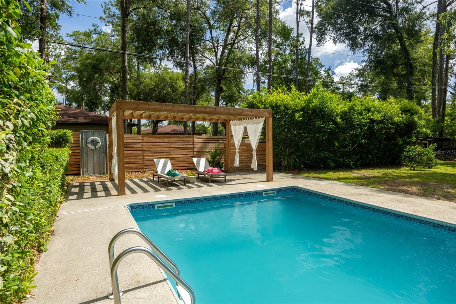 4204 NW 19TH PLACE