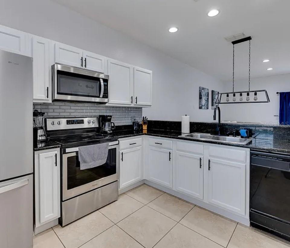 ENCANTADA PH 2 - Residential Lease
