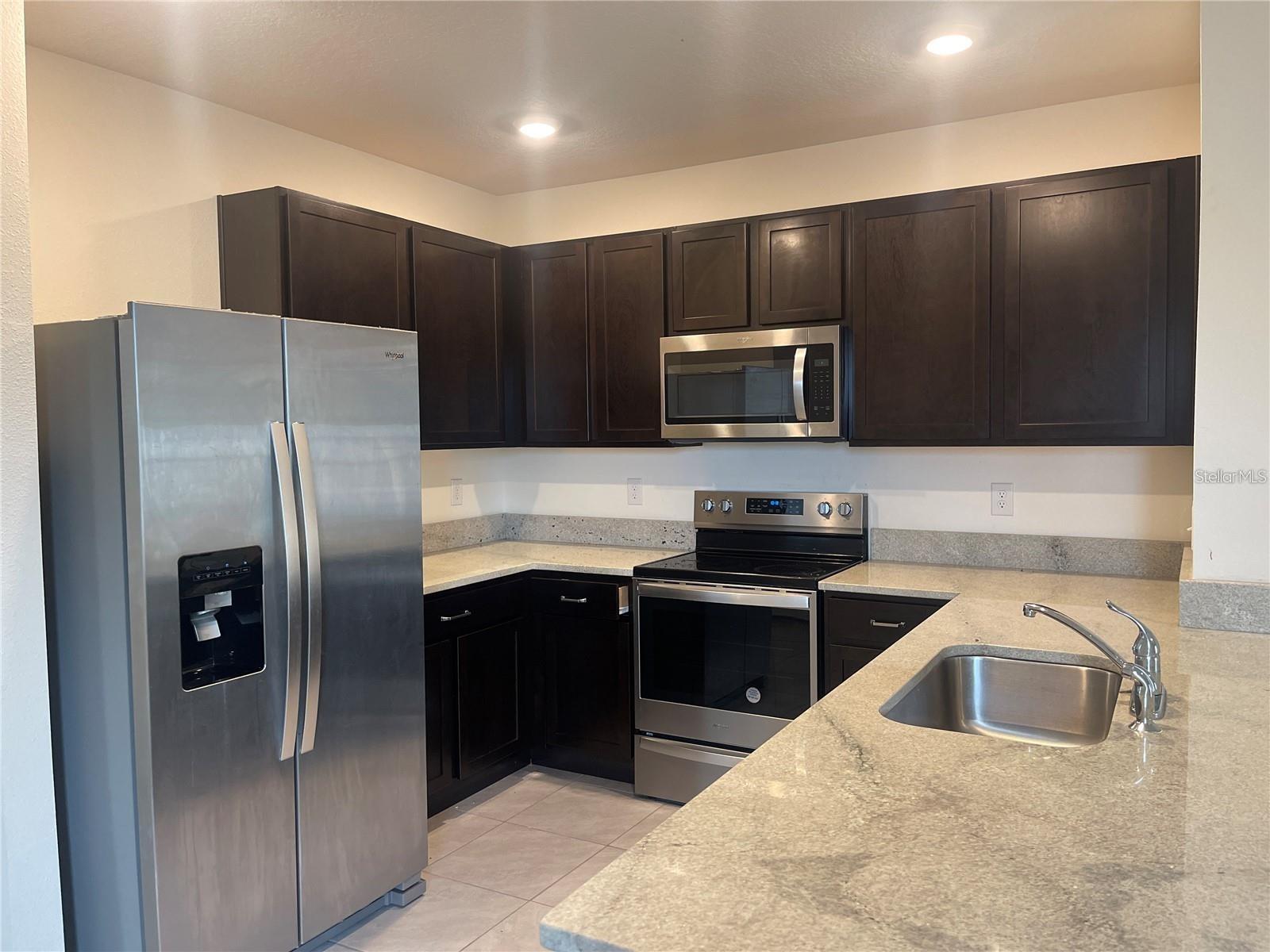 ASHBERRY VLG PH 2A - Residential Lease