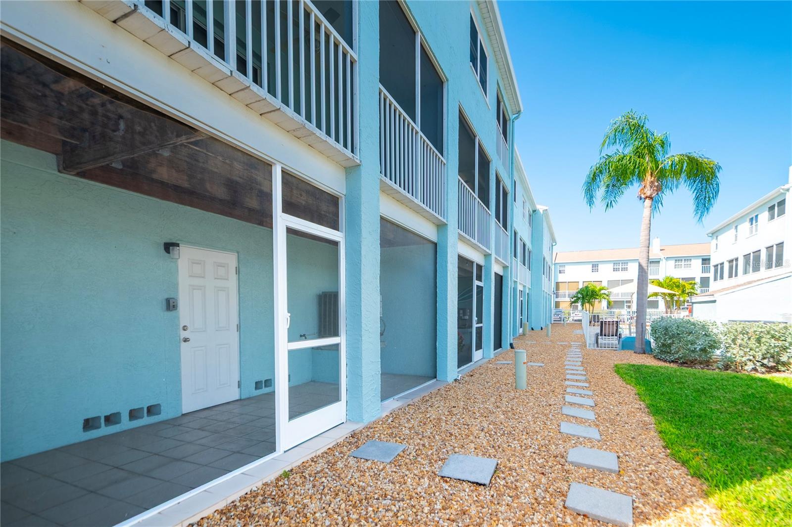 TIERRA SAILS TOWNHOMES - Residential