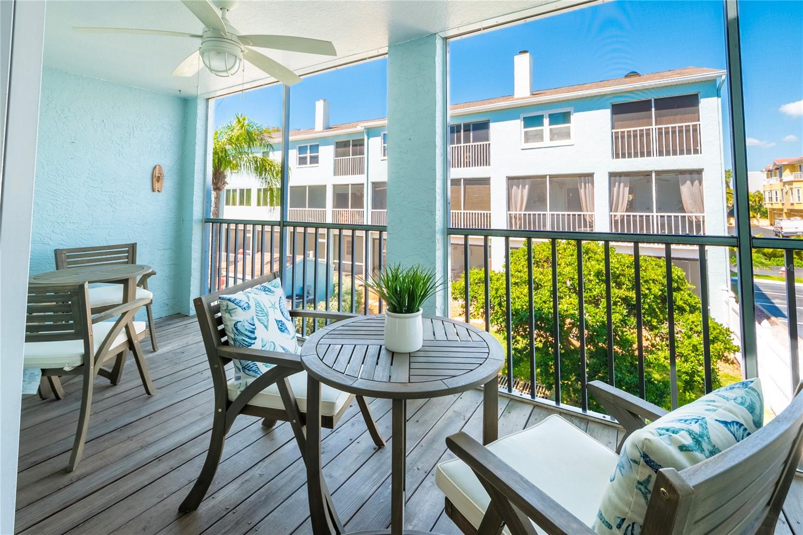 TIERRA SAILS TOWNHOMES - Residential