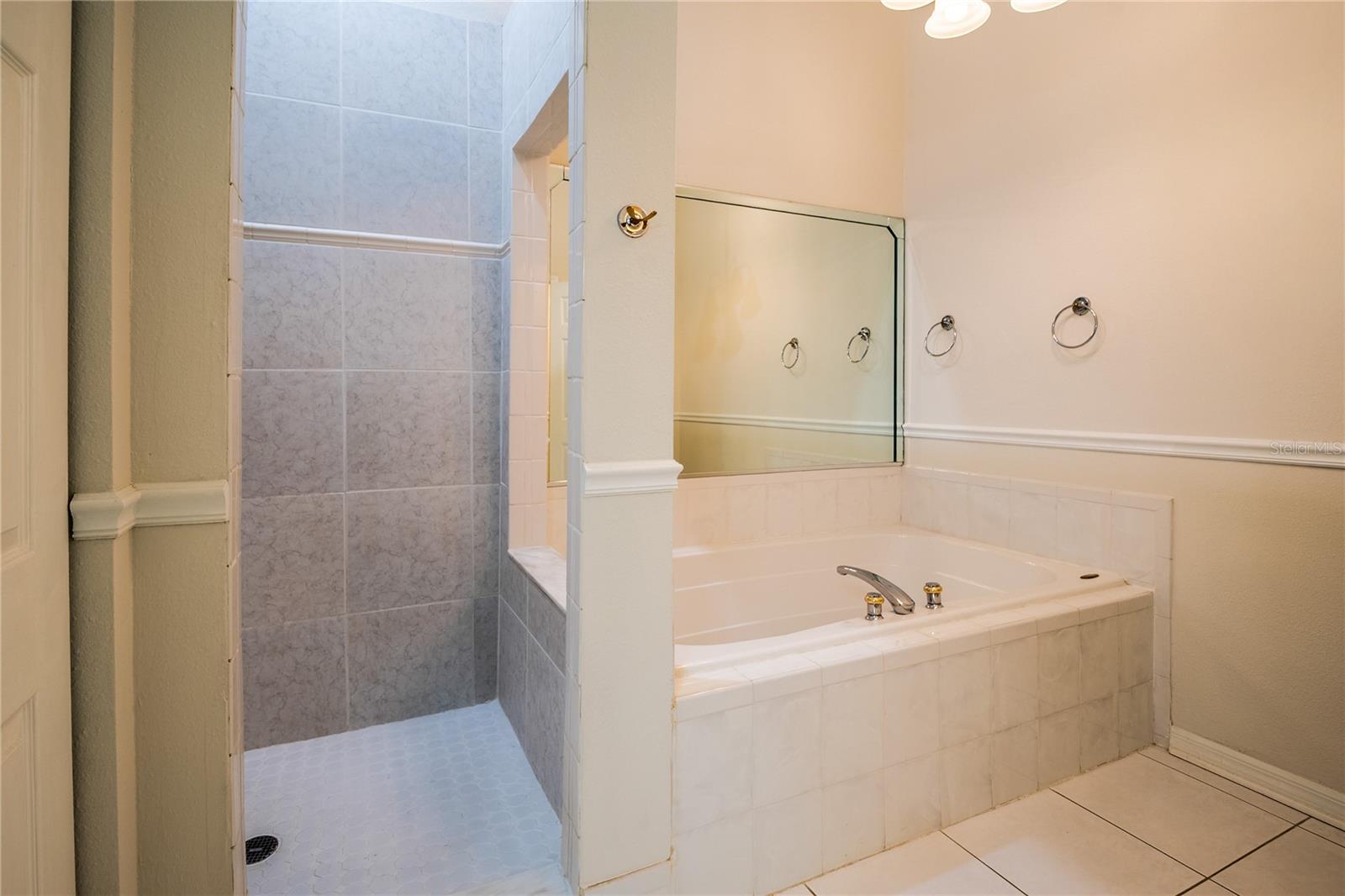 TIERRA SAILS TOWNHOMES - Residential