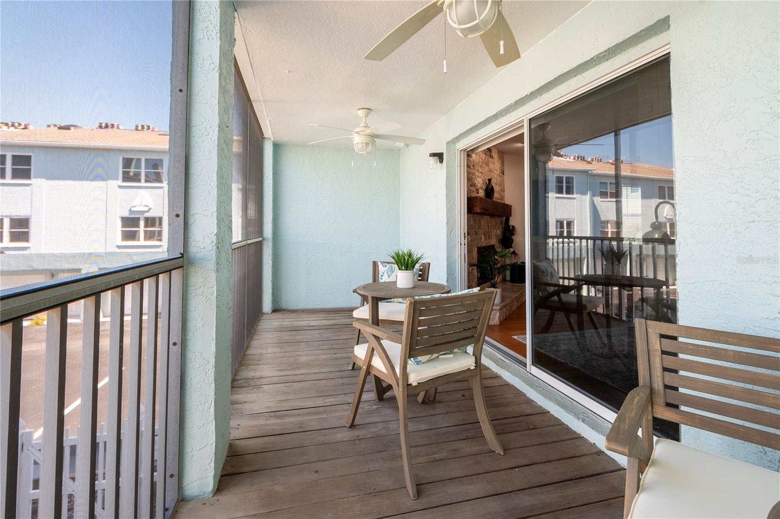 TIERRA SAILS TOWNHOMES - Residential