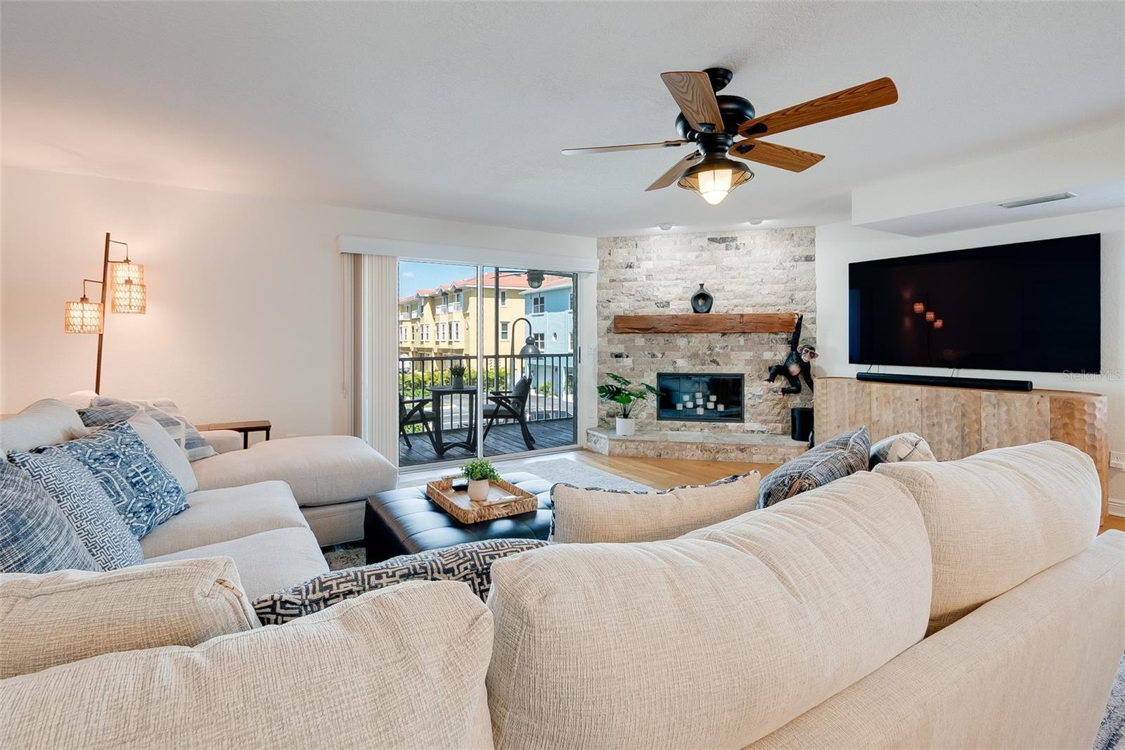 TIERRA SAILS TOWNHOMES - Residential