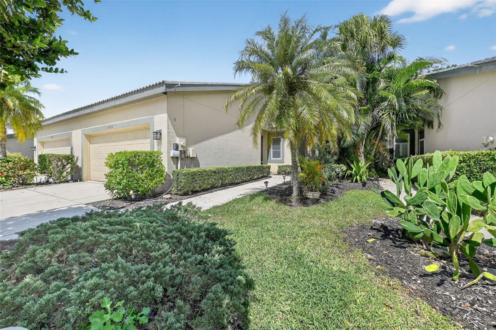 ROSEDALE 8 WESTBURY LAKES - Residential Lease
