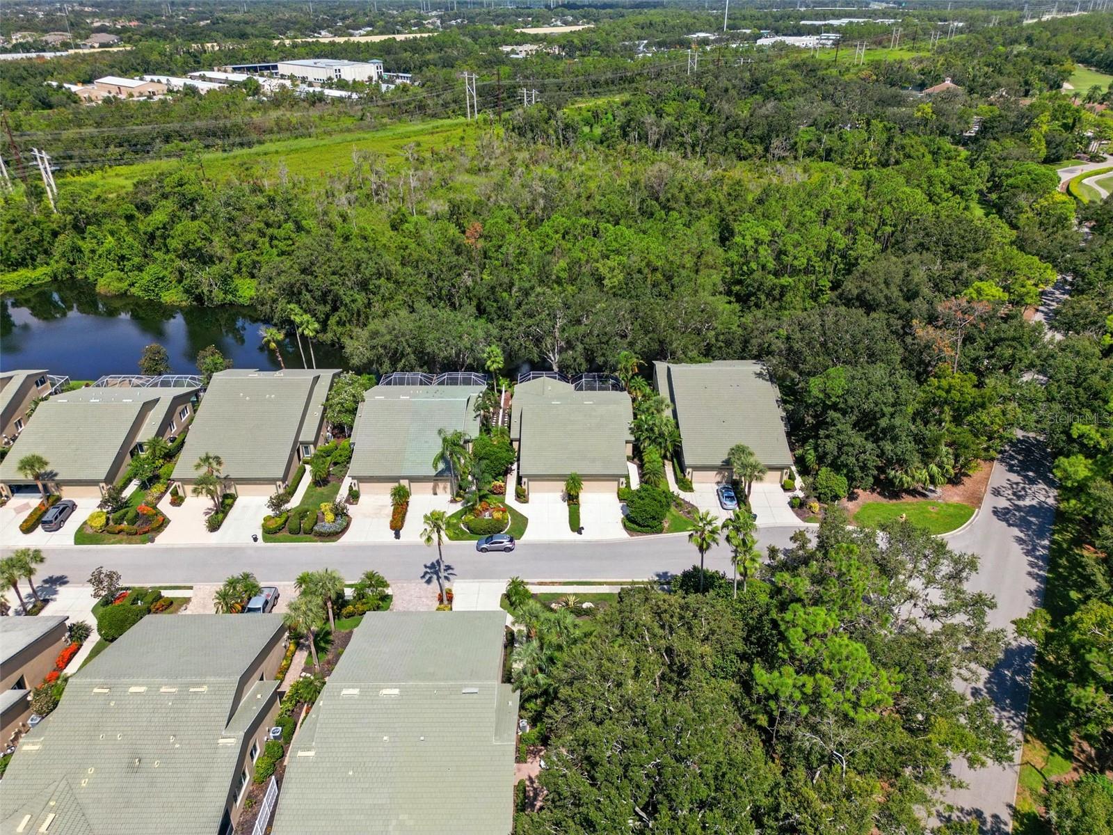 ROSEDALE 8 WESTBURY LAKES - Residential Lease