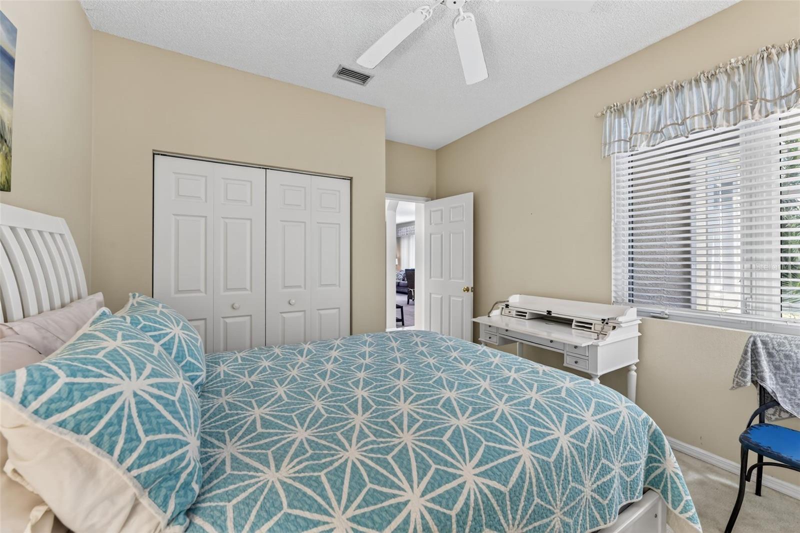 ROSEDALE 8 WESTBURY LAKES - Residential Lease