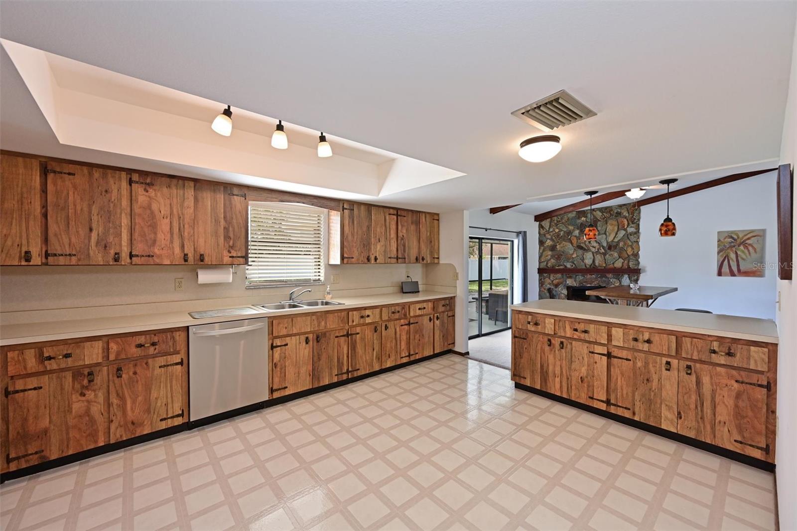 KNOLLWOOD - Residential