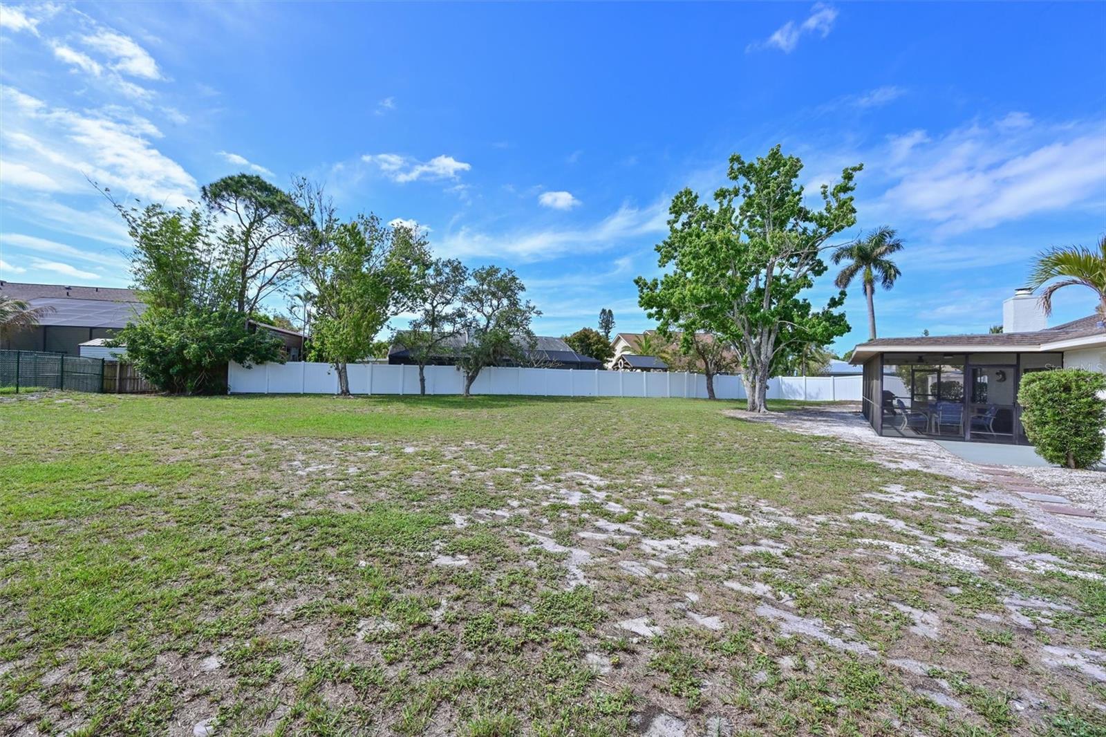 KNOLLWOOD - Residential