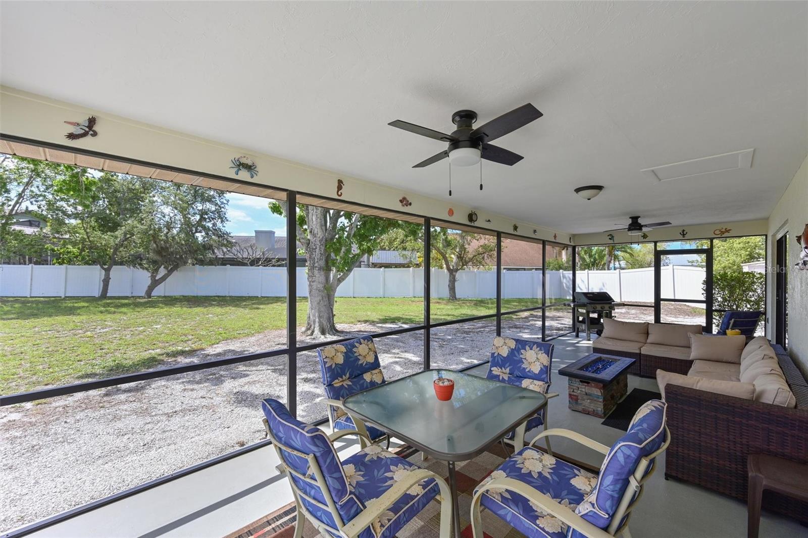 KNOLLWOOD - Residential