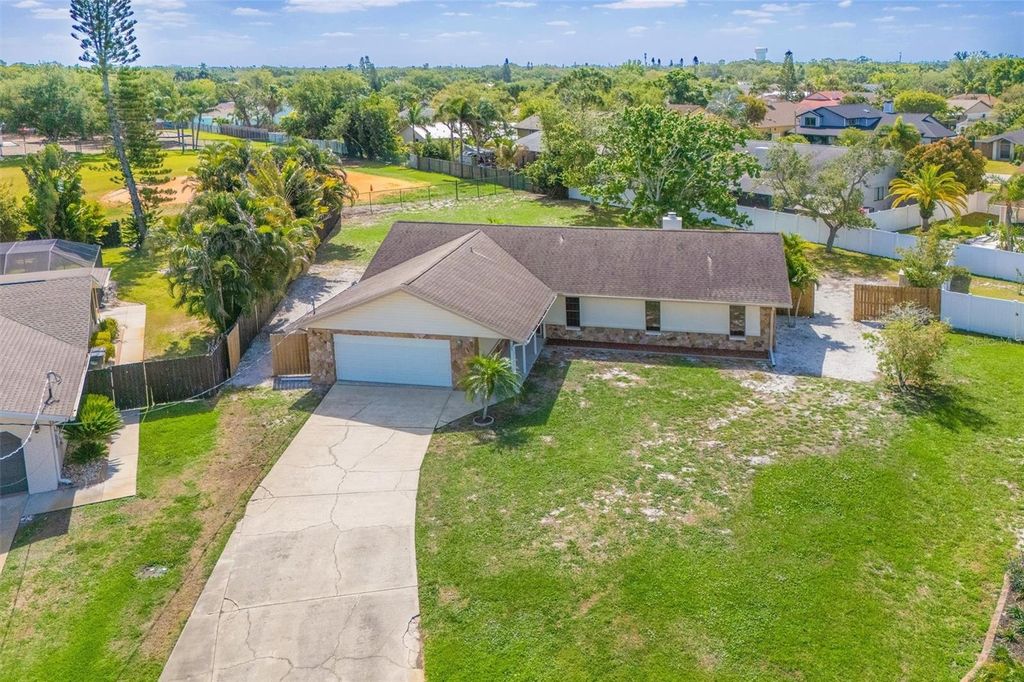 Photo of 8103 13th Avenue NW, Bradenton, FL 34209 (MLS # A4689961)