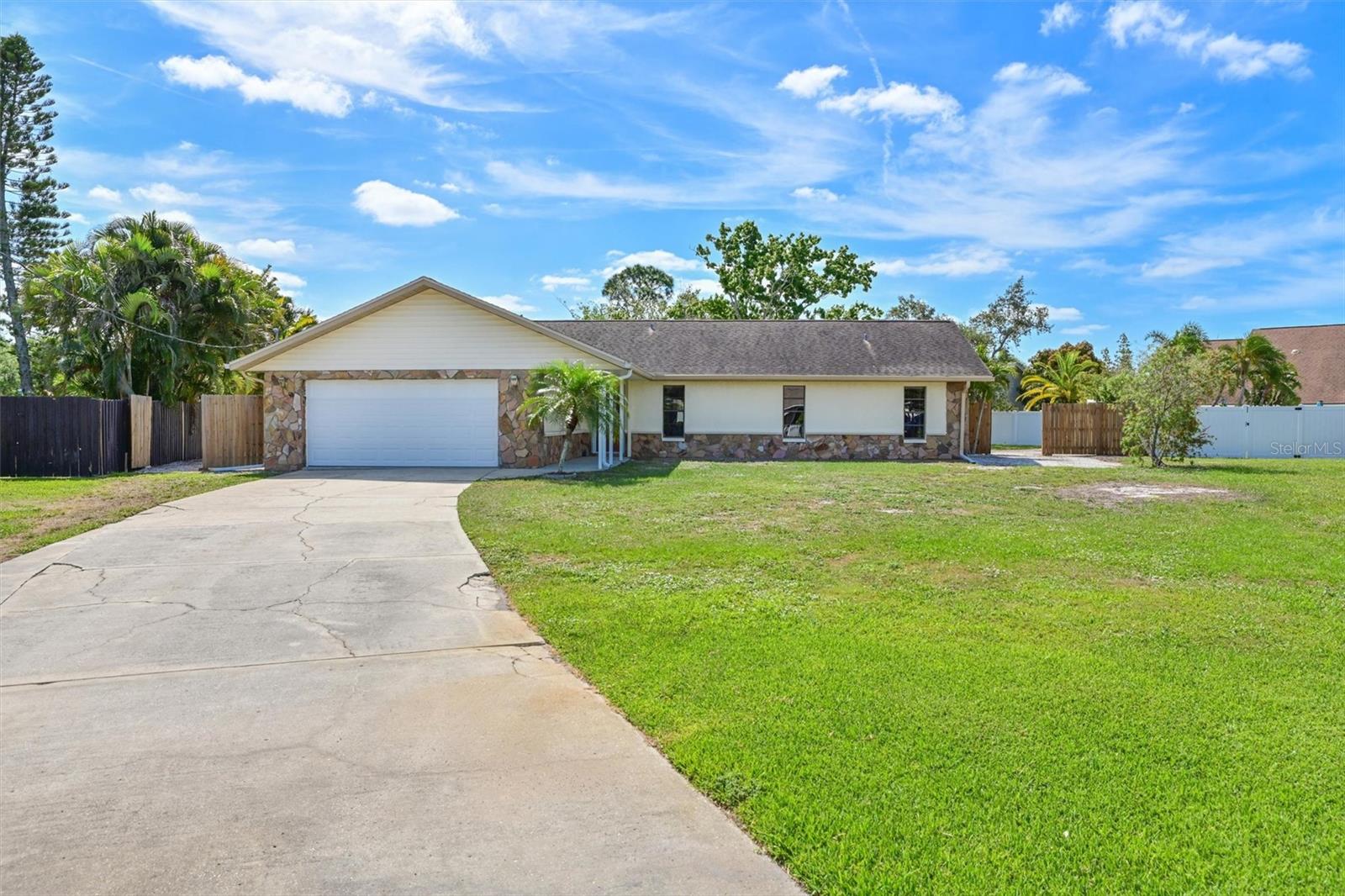 KNOLLWOOD - Residential