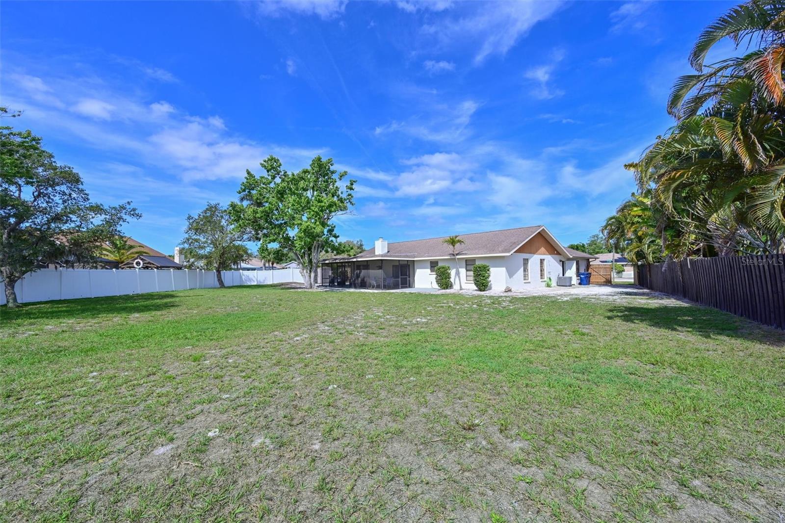 KNOLLWOOD - Residential