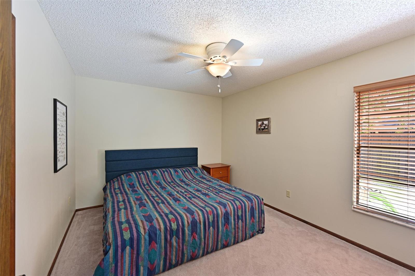 KNOLLWOOD - Residential