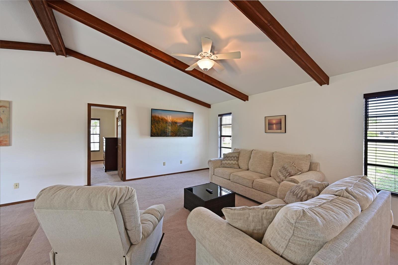 KNOLLWOOD - Residential