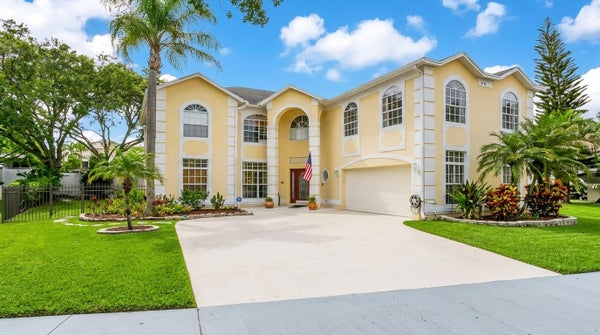7866 BARDMOOR HILL CIR, ORLANDO, FL 32835 - Image e1d30a1c902a878fc4acb69b9b557d8a/2464314843