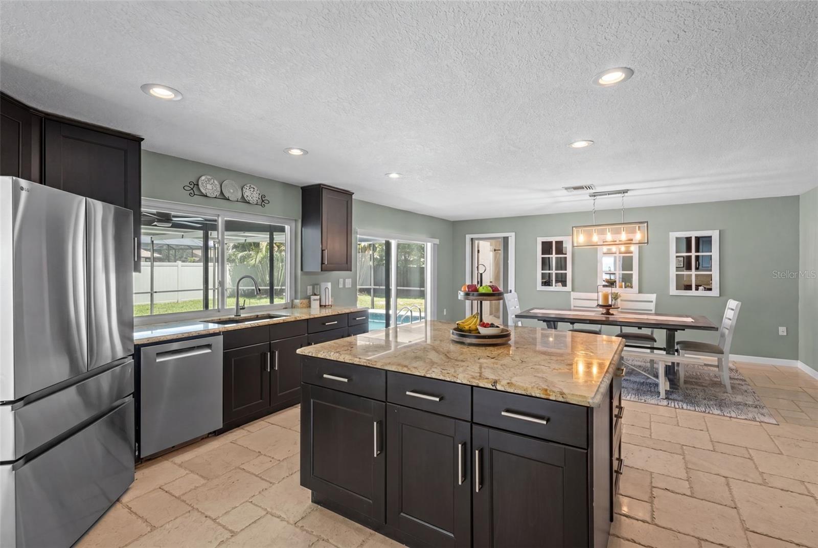 3046 OAK COVE DRIVE