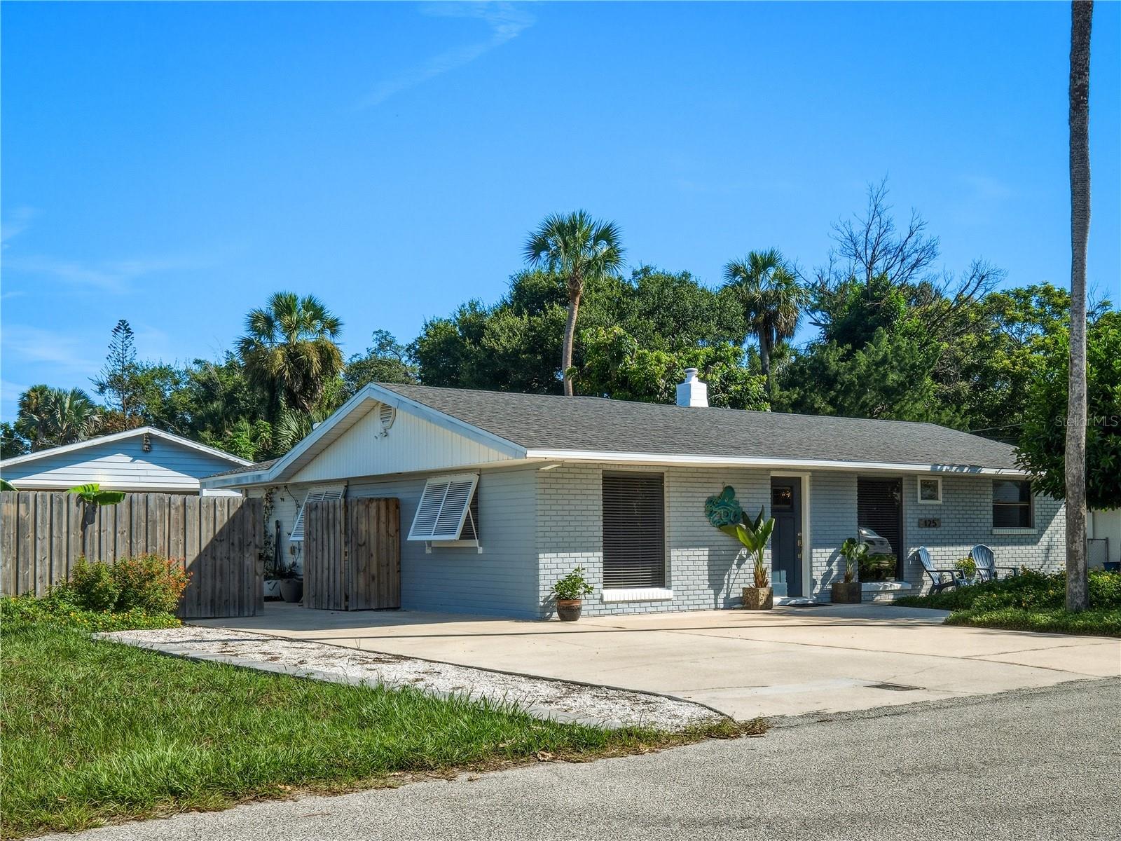 125 DIXWOOD AVENUE