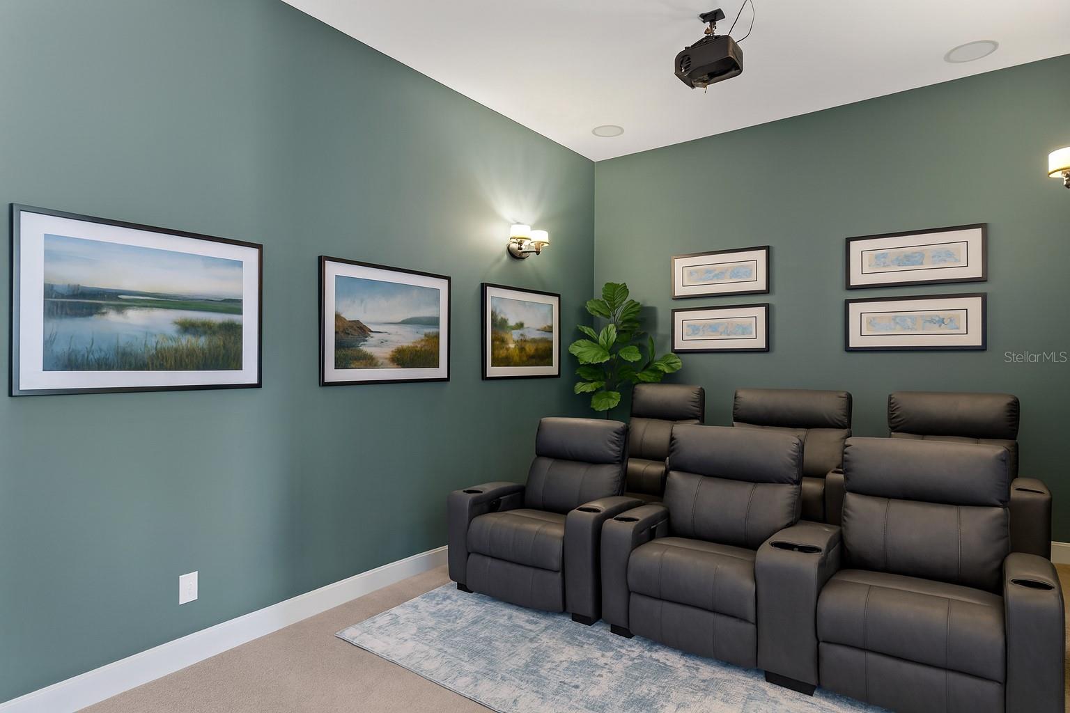 THE GROVE - Residential