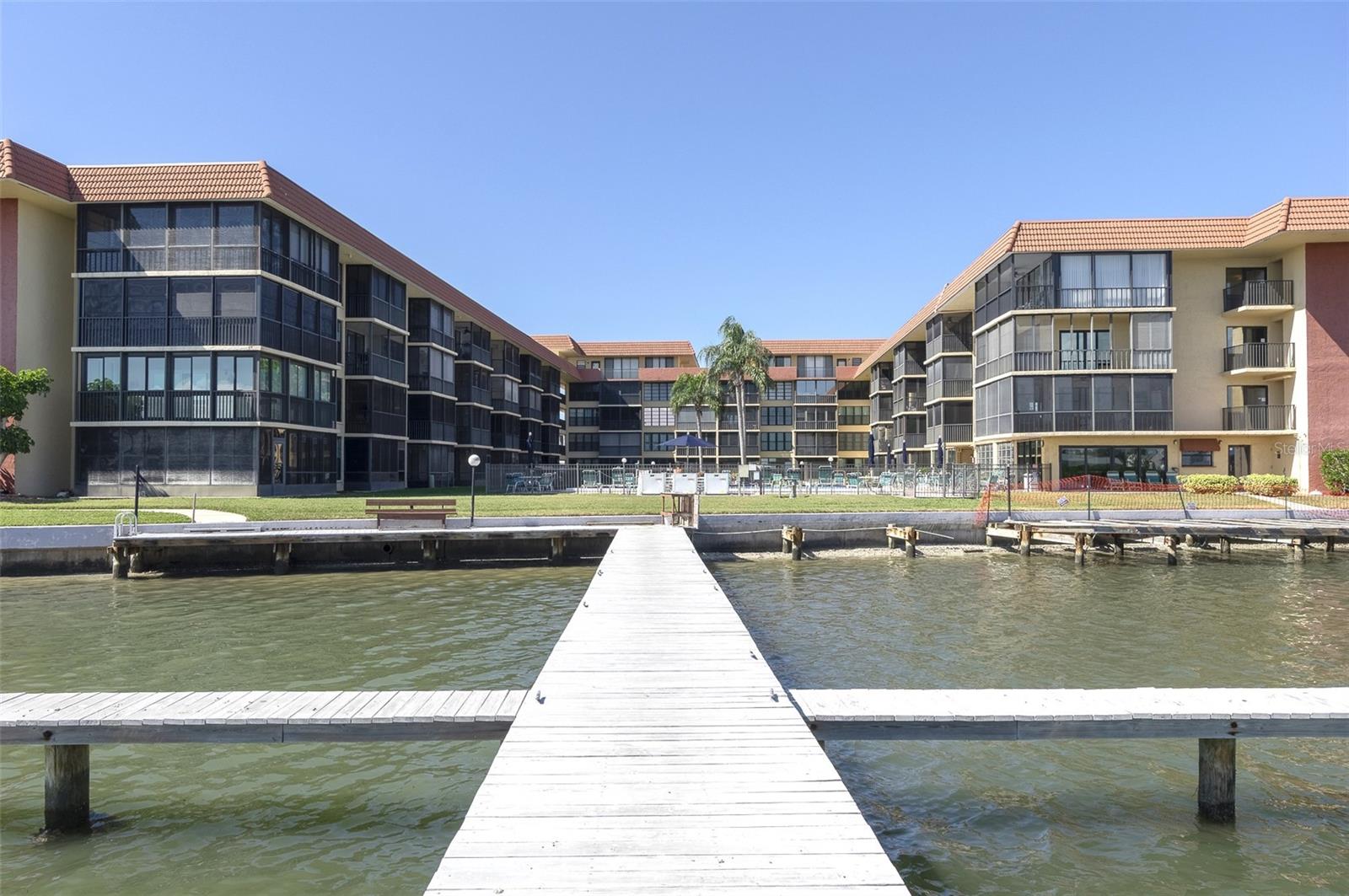 BAY MARINER THE CONDO - Residential