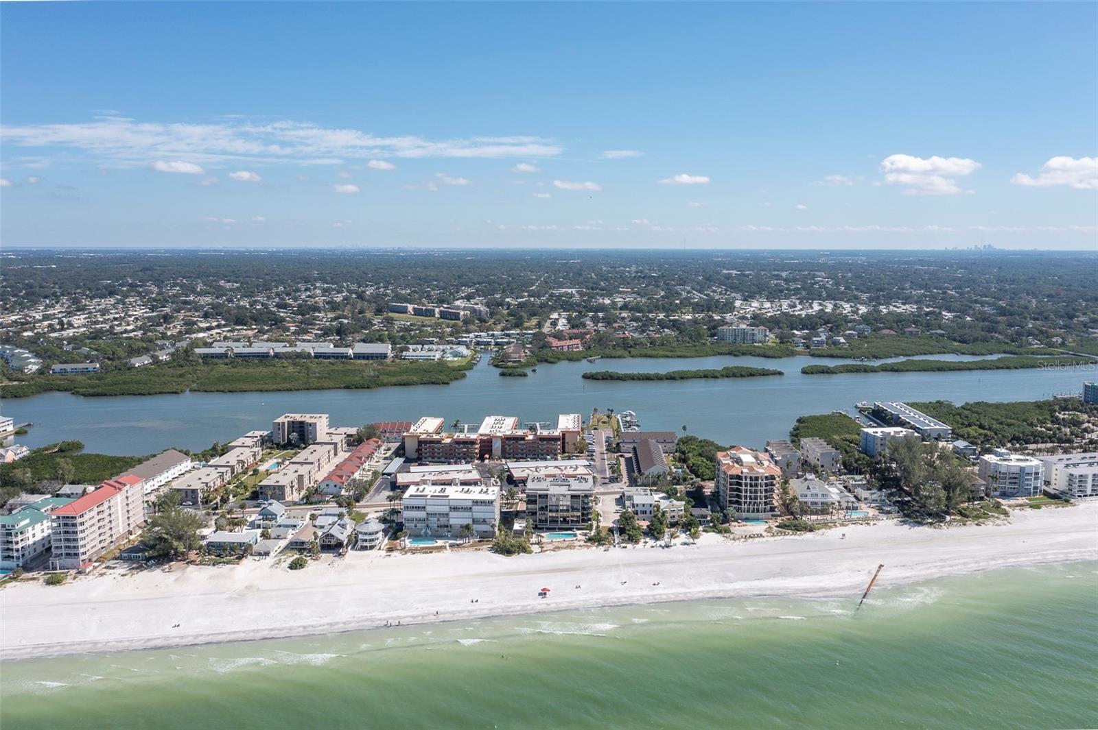 BAY MARINER THE CONDO - Residential