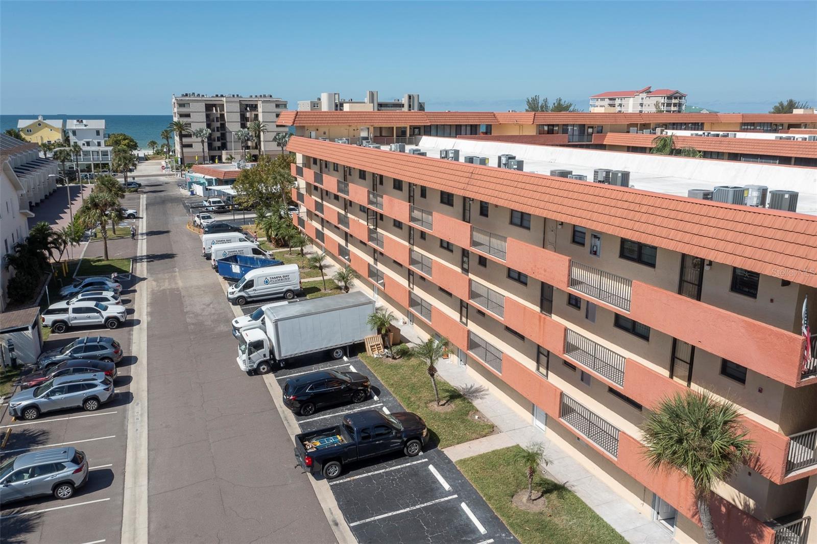 BAY MARINER THE CONDO - Residential