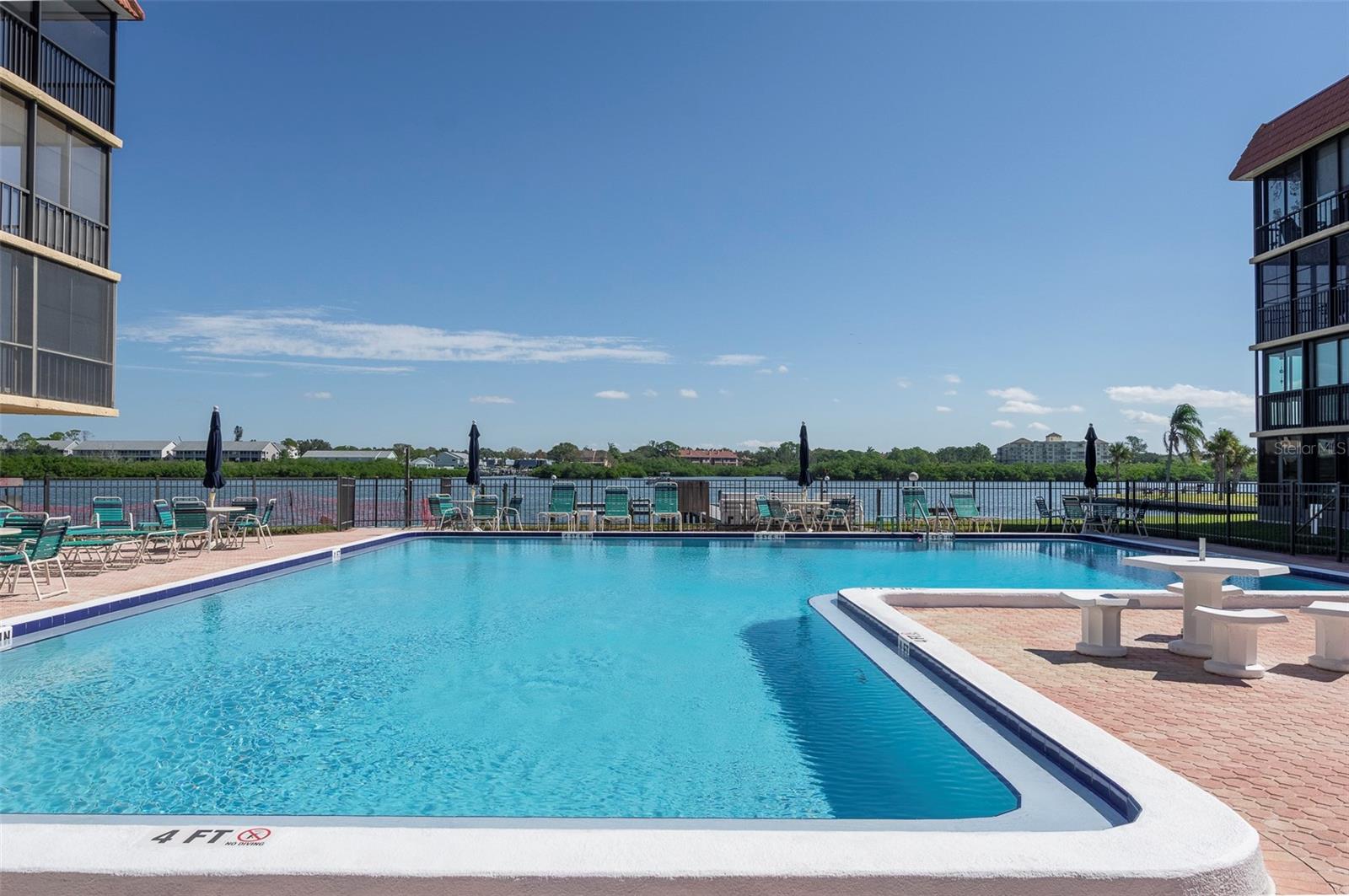 BAY MARINER THE CONDO - Residential