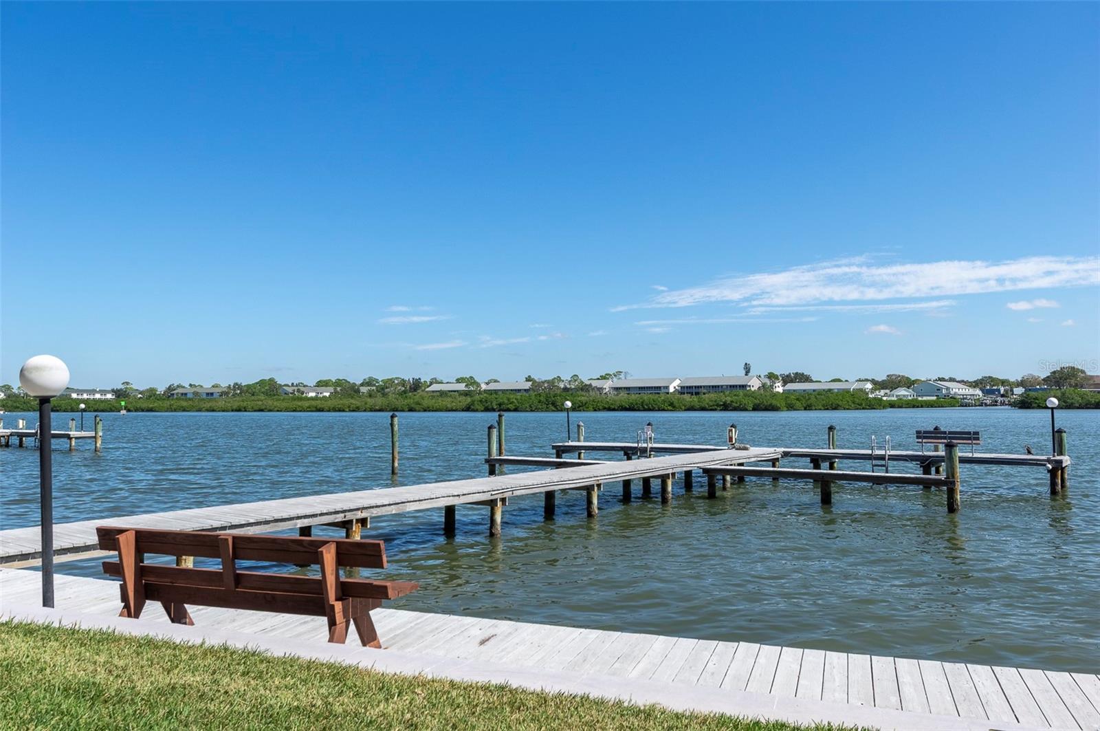 BAY MARINER THE CONDO - Residential