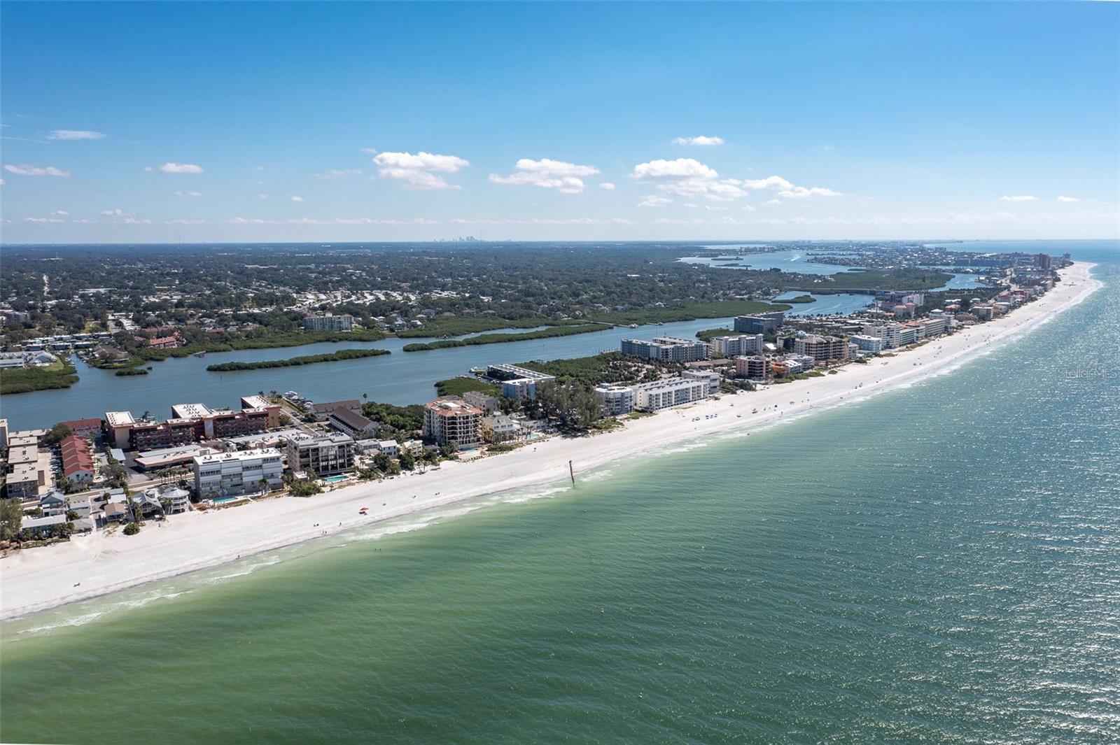 BAY MARINER THE CONDO - Residential