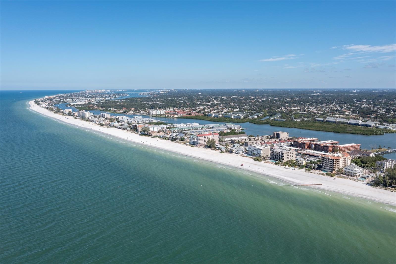 BAY MARINER THE CONDO - Residential