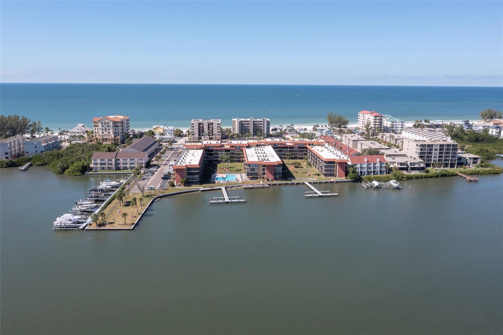 BAY MARINER THE CONDO - Residential