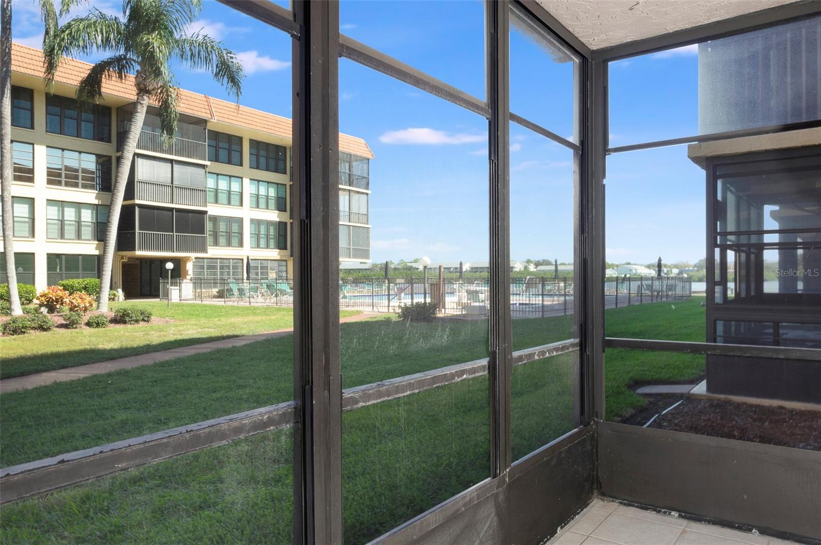 BAY MARINER THE CONDO - Residential