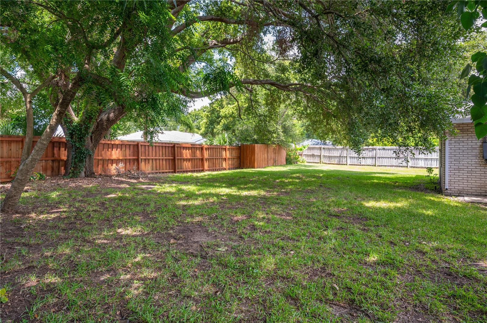 VALENCIAWOOD HILLS - Residential