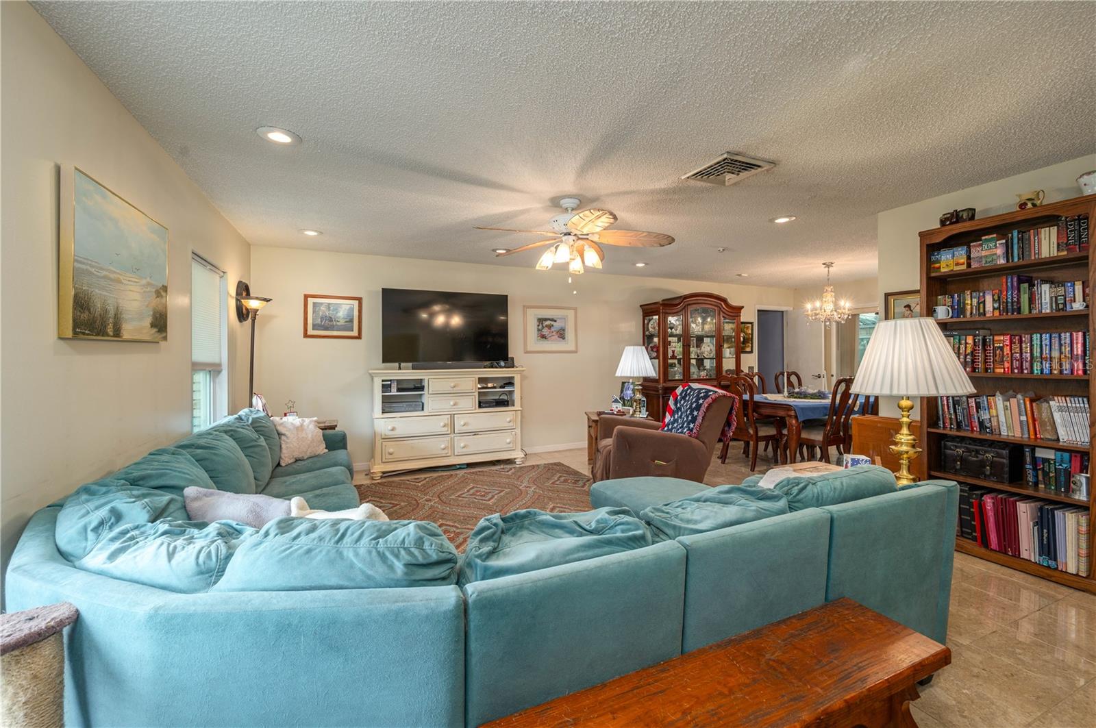 VALENCIAWOOD HILLS - Residential