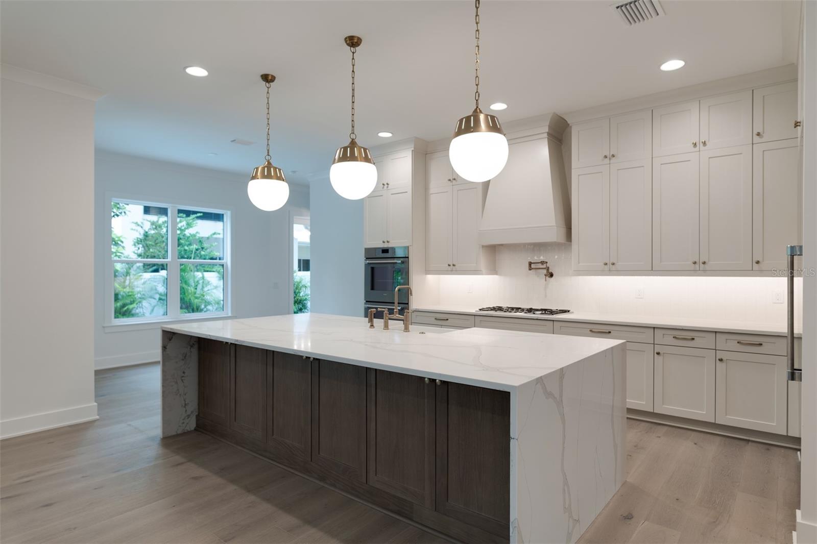 MARYLAND MANOR REV - Residential