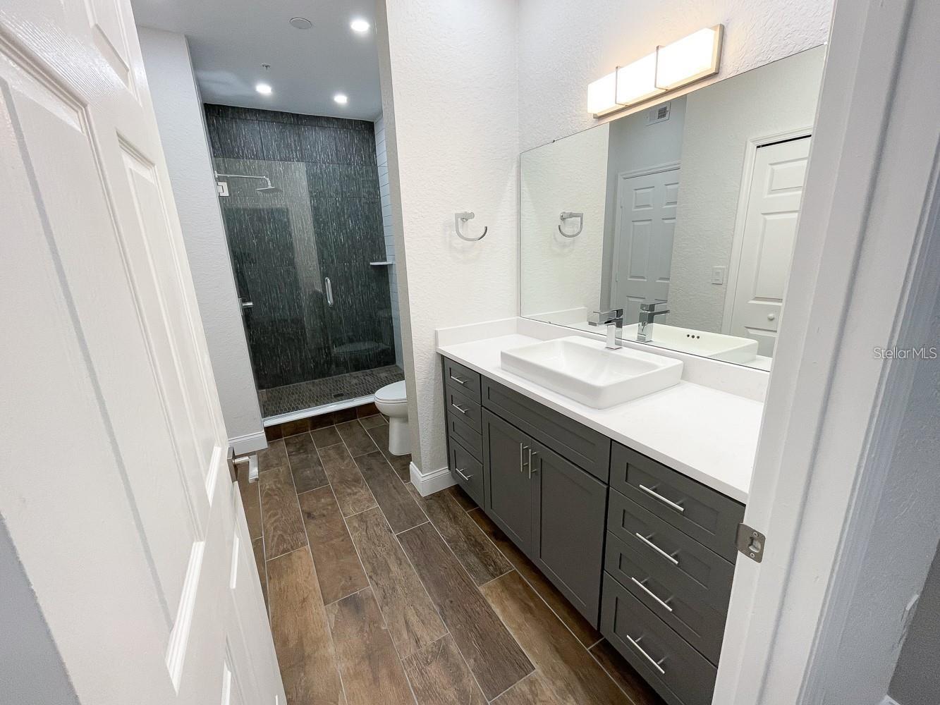 CHARLES TOWNE/PK CENTRAL CONDO - Residential