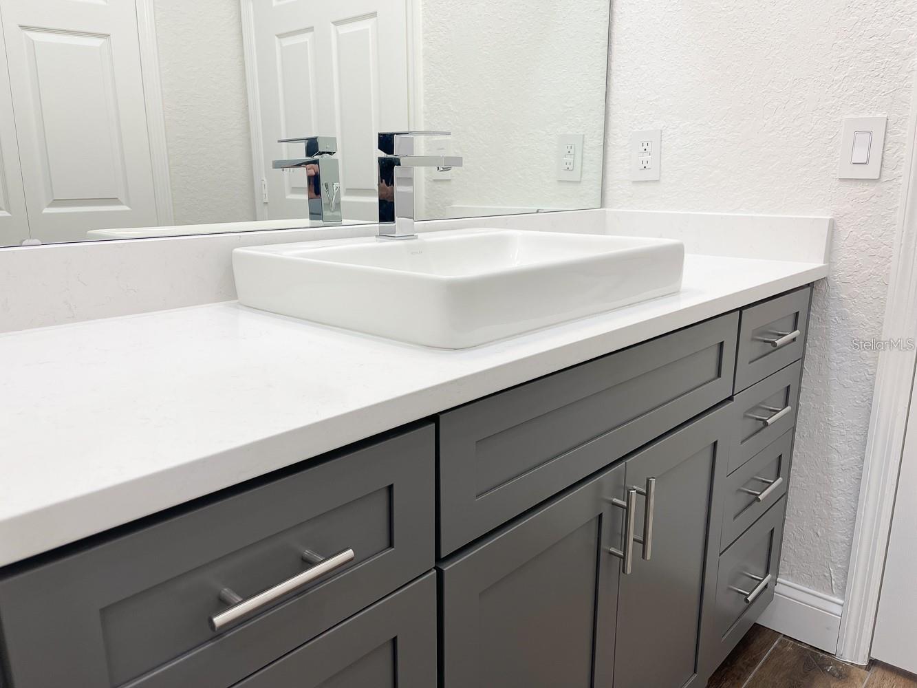 CHARLES TOWNE/PK CENTRAL CONDO - Residential