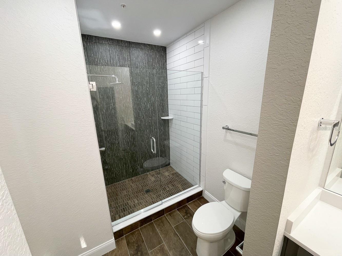 CHARLES TOWNE/PK CENTRAL CONDO - Residential