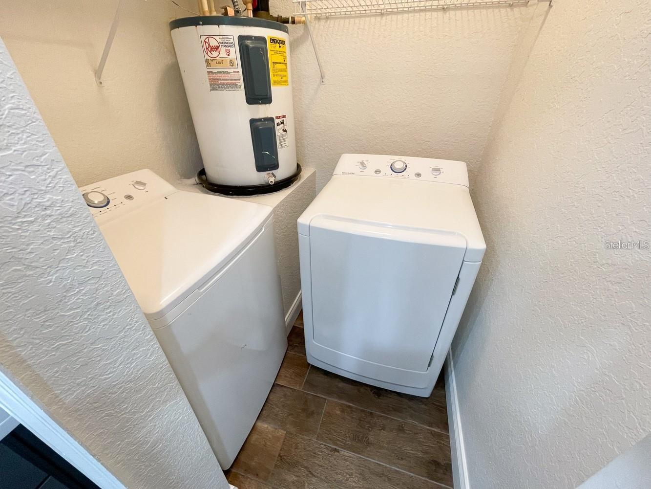 CHARLES TOWNE/PK CENTRAL CONDO - Residential