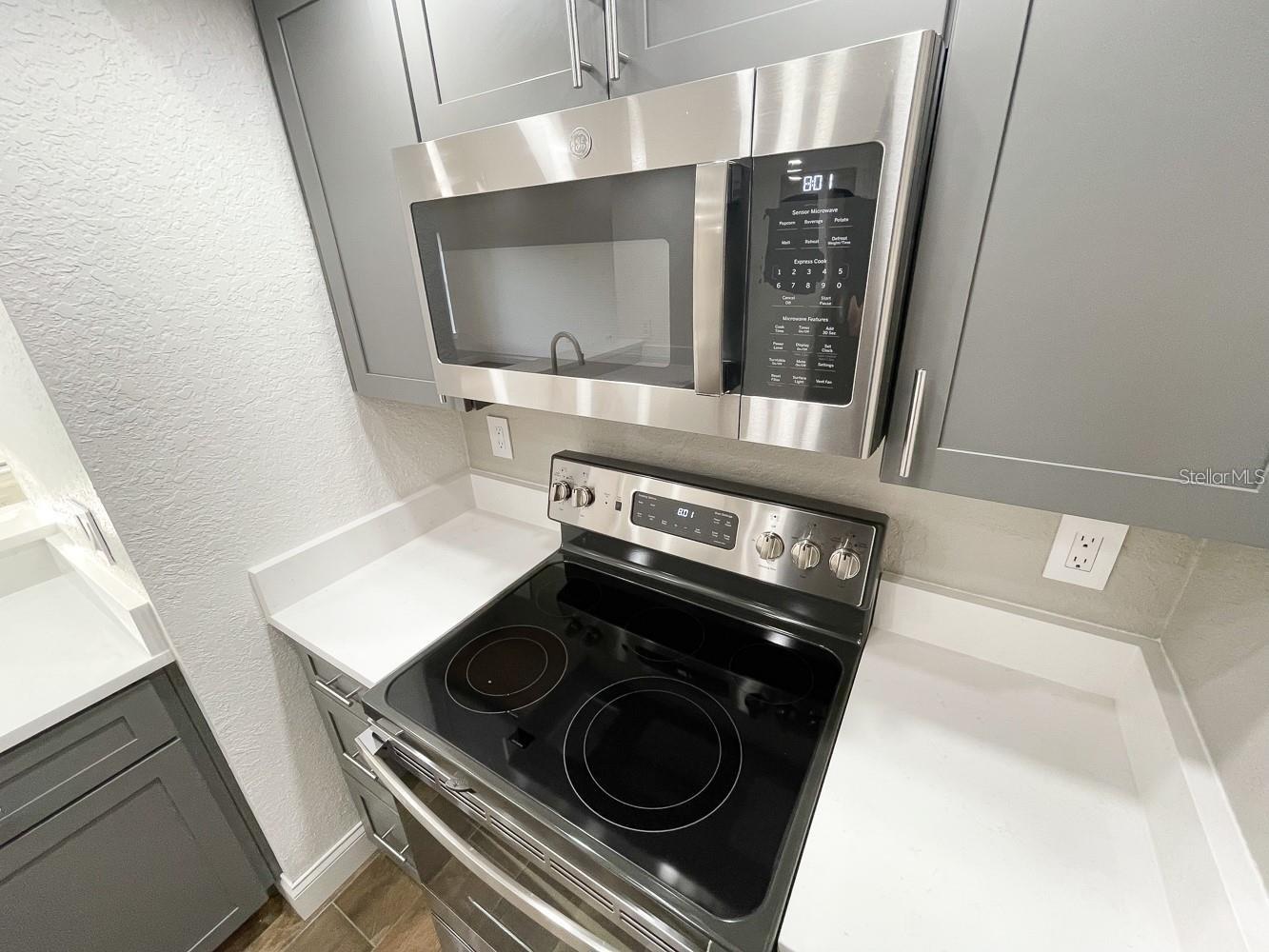 CHARLES TOWNE/PK CENTRAL CONDO - Residential