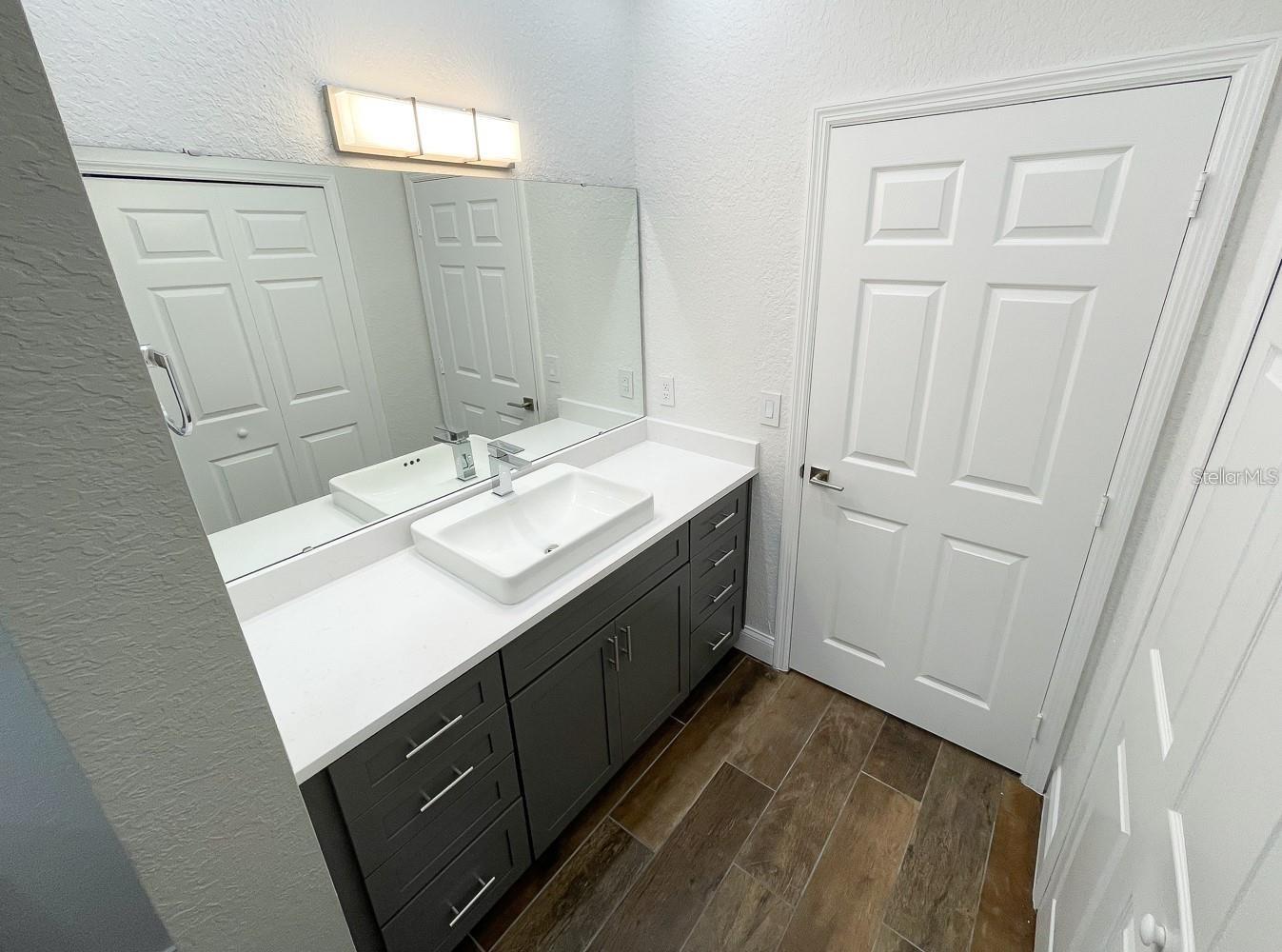 CHARLES TOWNE/PK CENTRAL CONDO - Residential