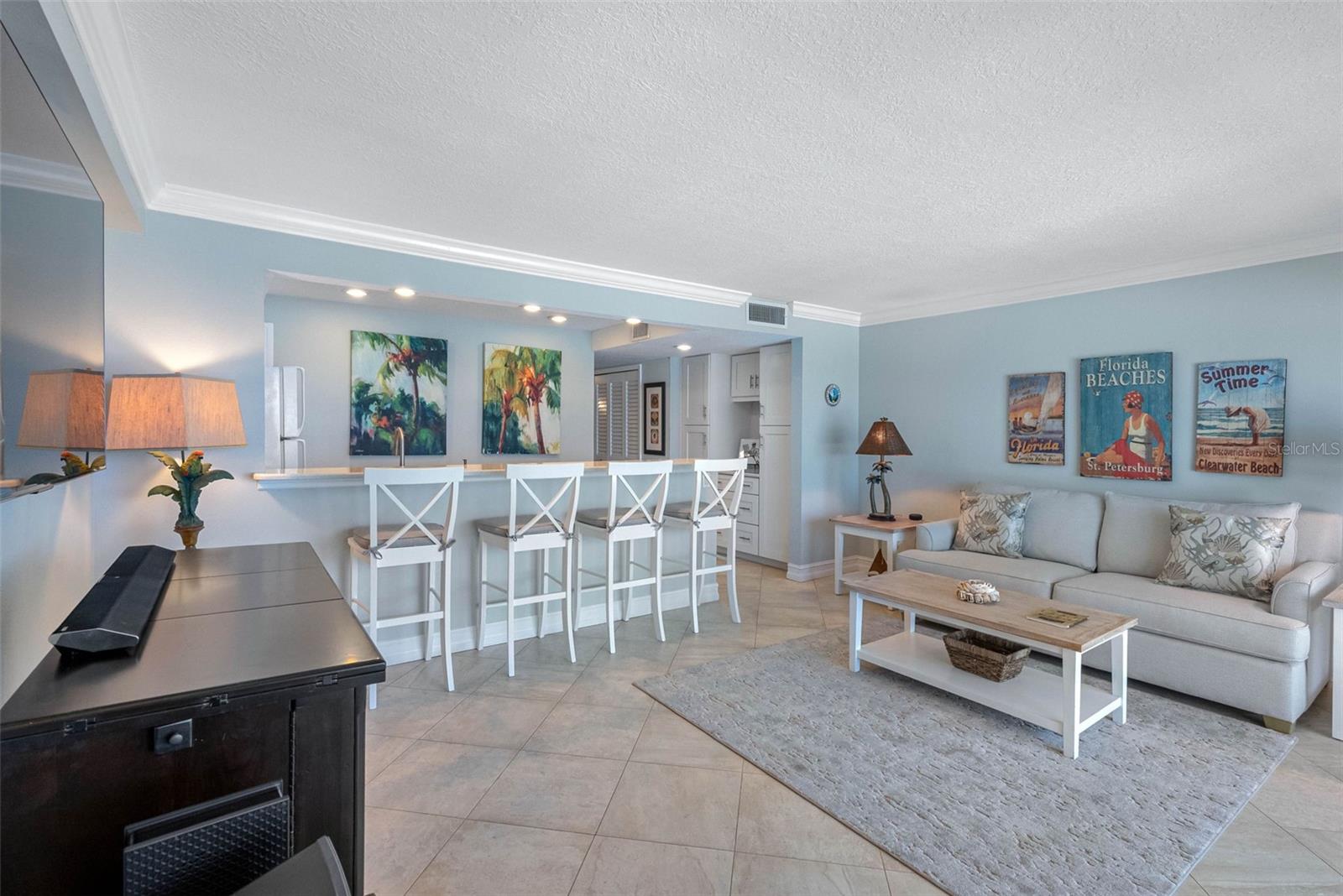 TAHITIAN TOWERS CONDO - Residential