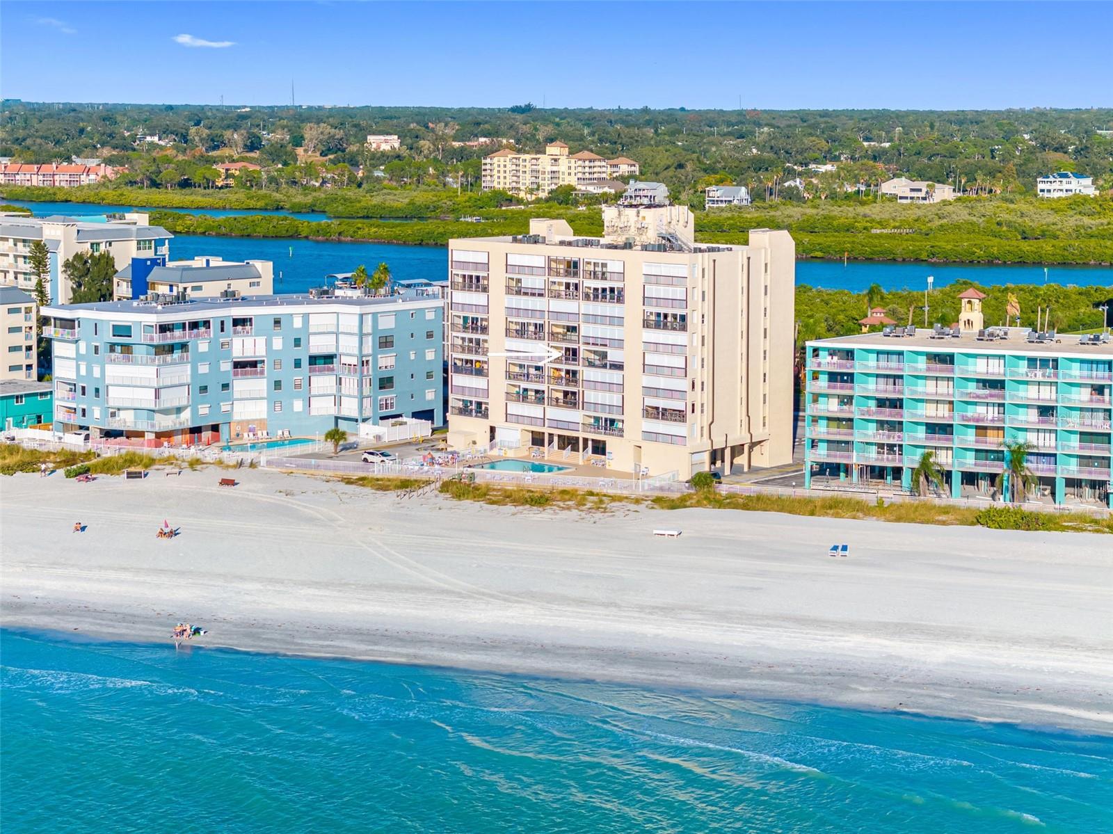 TAHITIAN TOWERS CONDO - Residential